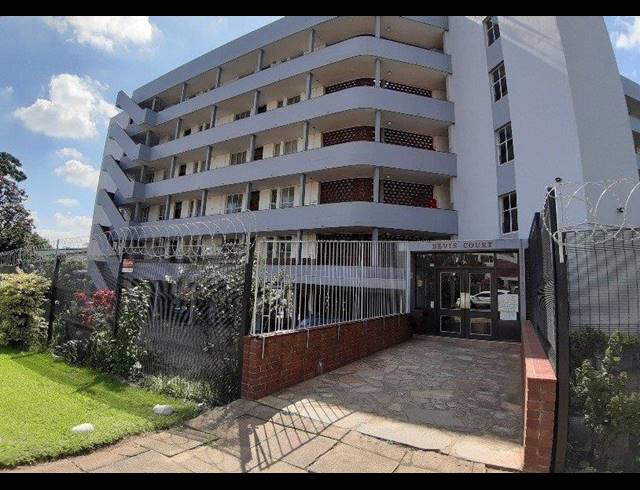 1 BEDROOM FLAT SOLD IN PINETOWN CENTRAL